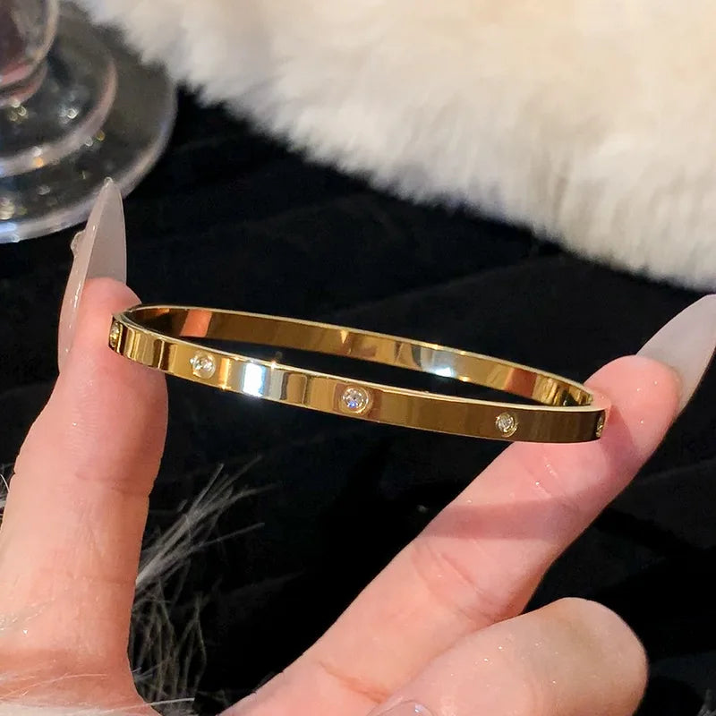 Bracelet en Acier Inoxydable avec Zircons, Plaque en Or, Style Classique pour Femme