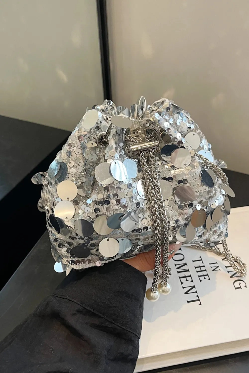 Sac à Bandoulière à Paillettes - Mode et Élégance