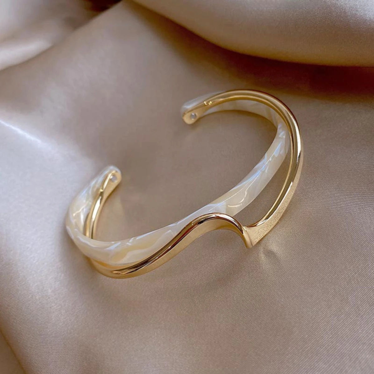 Bracelet en Acier Inoxydable avec Zircons, Plaque en Or, Style Classique pour Femme